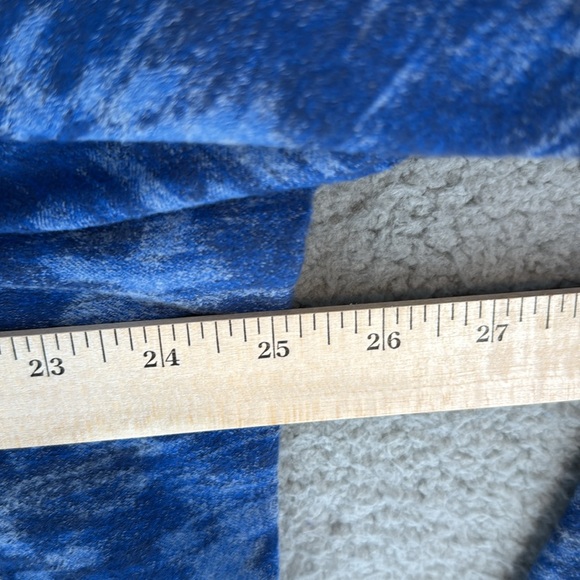 Lululemon Blue camouflage quarter zip mens XXL Pullover fleece shirt thumb holes - Picture 13 of 15